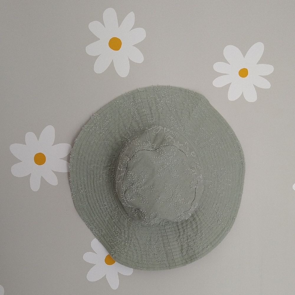 NWOT Wild Fable Light Dusty Sage Green Sun Hat Textured Flower Print